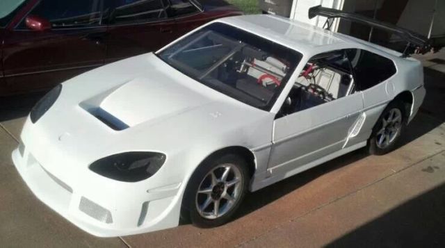 1985 White Pontiac Fiero