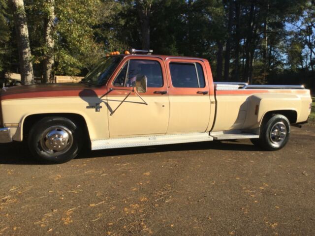 1986 Copper/Tan Chevrolet C/K Pickup 3500 Crew Cab Pickup