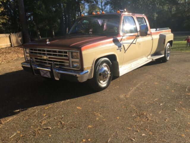 1986 Copper/Tan Chevrolet C/K Pickup 3500 Crew Cab Pickup