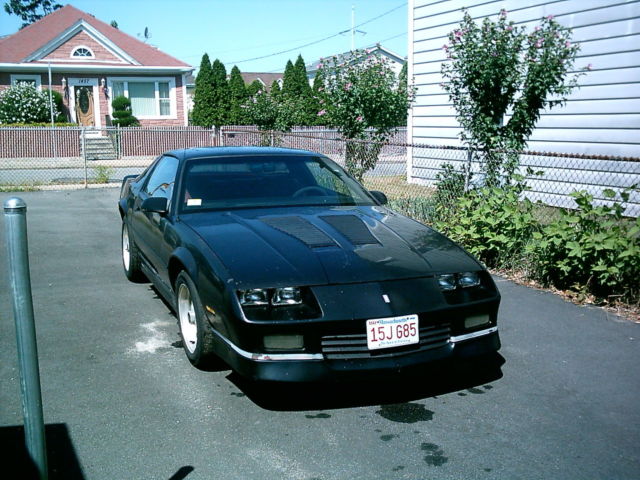 1986 Black Chevrolet Camaro Coupe