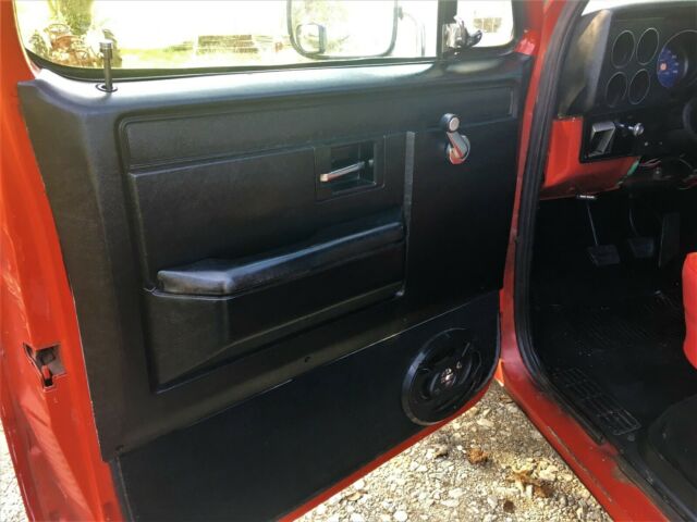 1986 Black Chevrolet C-10 Standard Cab Pickup