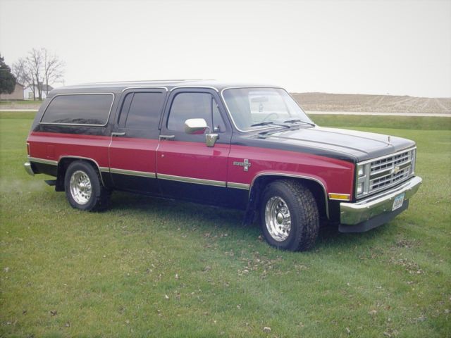 1986 Black Chevrolet Suburban