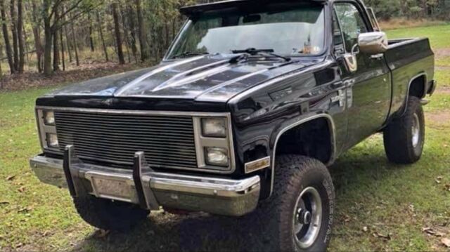 1986 Black Chevrolet C/K Pickup 1500 Standard Cab Pickup