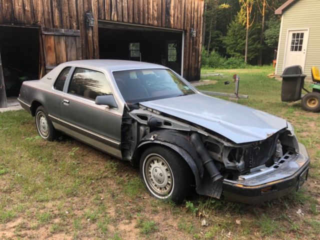 1986 Gray Ford Thunderbird Coupe