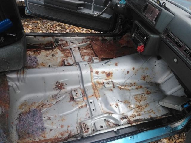 1986 Blue Oldsmobile Cutlass Coupe