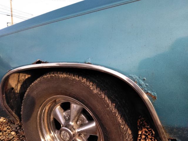 1986 Blue Oldsmobile Cutlass Coupe