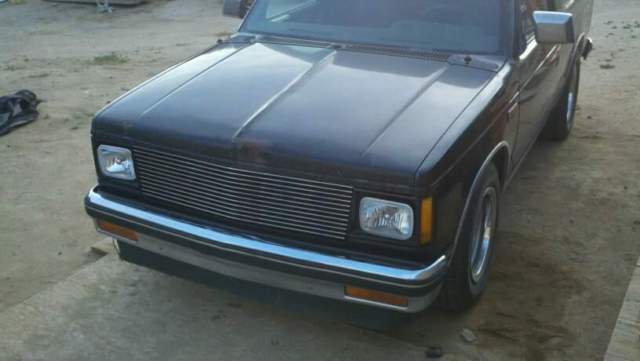 1986 Black Chevrolet S-10 SUV