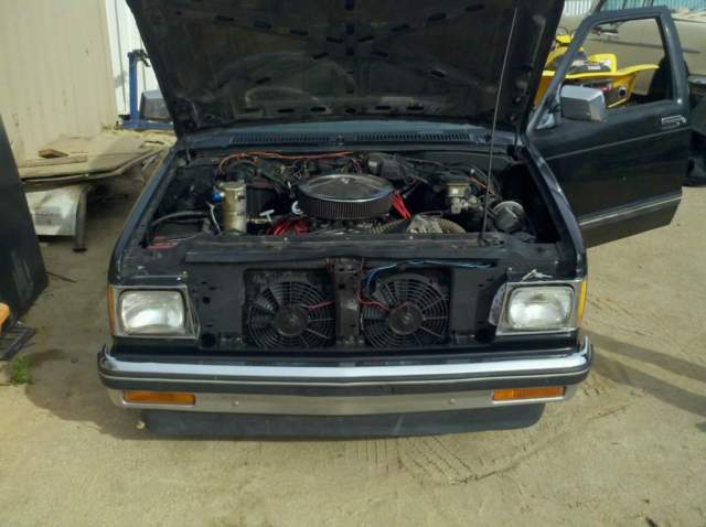 1986 Black Chevrolet S-10 SUV