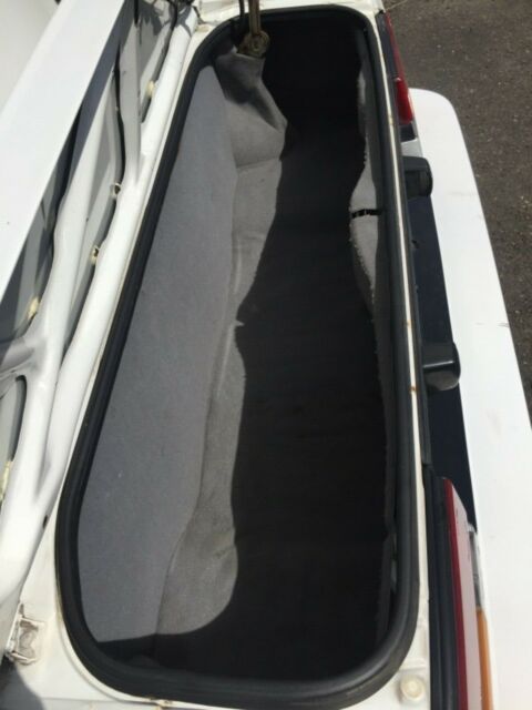 1986 White Toyota MR2