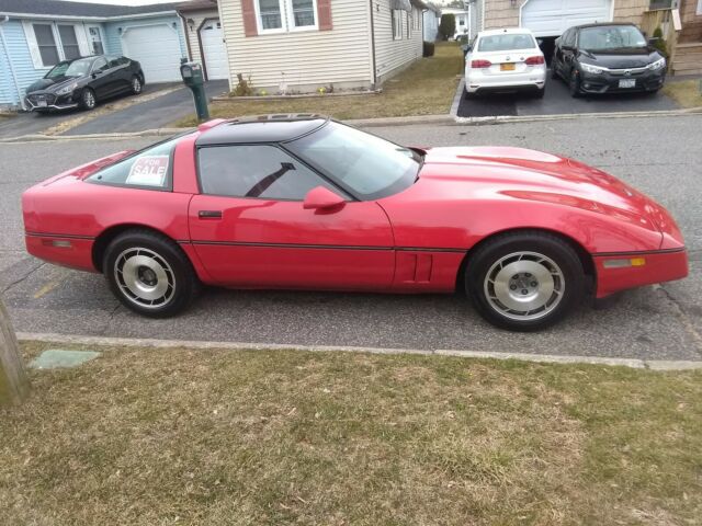 1986 Red Chevrolet Corvette Coupe