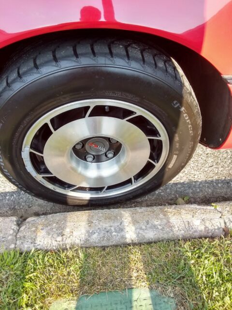 1986 Red Chevrolet Corvette Coupe