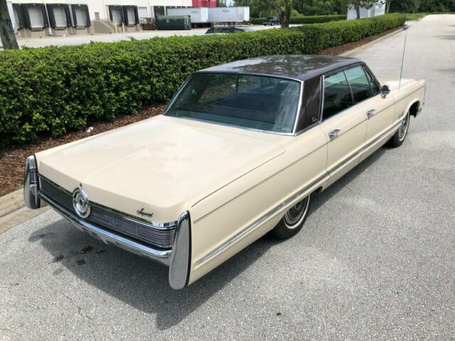 1967 Tan Chrysler Imperial Sedan