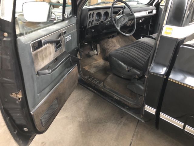 1987 Black Chevrolet C-10 Standard Cab Pickup