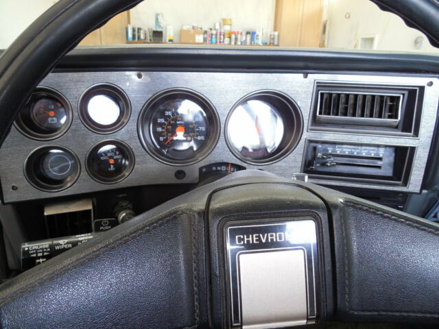 1987 GRAY Chevrolet C-10 Standard Cab Pickup