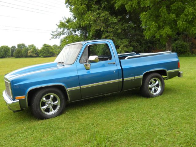 1987 Blue Chevrolet C/K Pickup 1500 short bed
