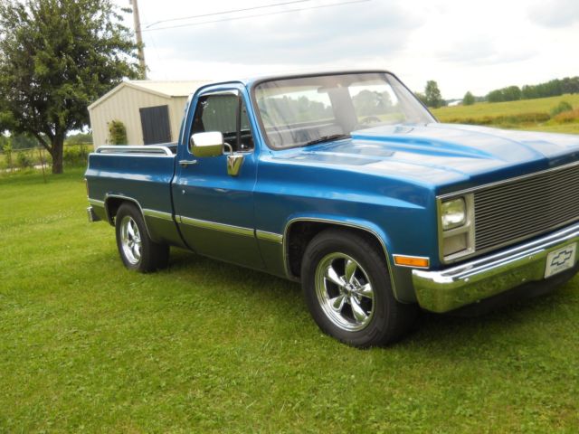 1987 Blue Chevrolet C/K Pickup 1500 short bed