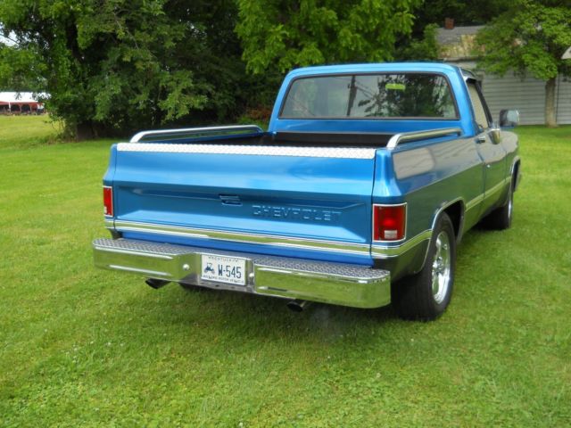 1987 Blue Chevrolet C/K Pickup 1500 short bed