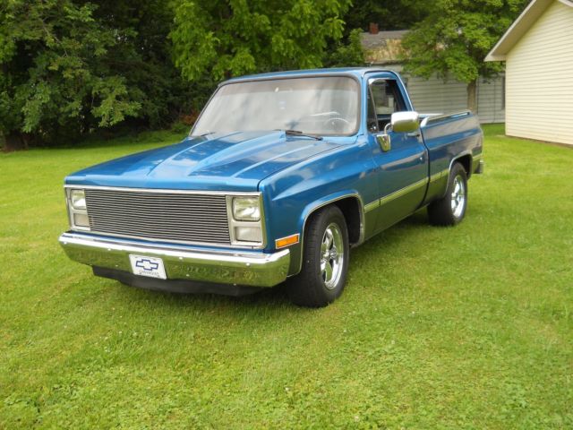 1987 Blue Chevrolet C/K Pickup 1500 short bed
