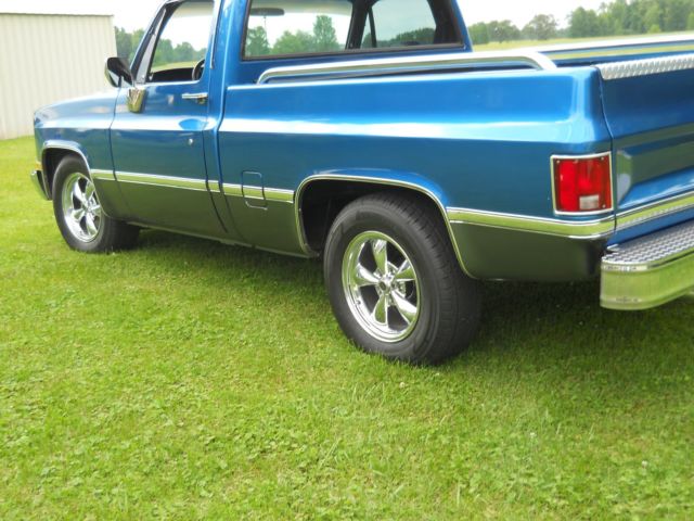 1987 Blue Chevrolet C/K Pickup 1500 short bed