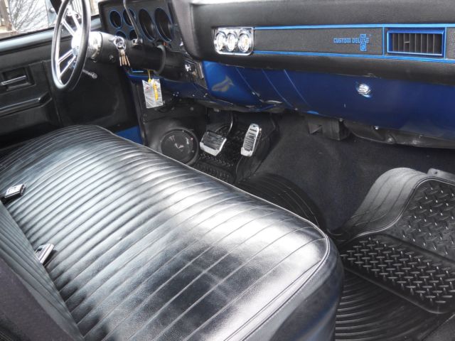 1987 Blue Chevrolet C/K Pickup 1500 short bed