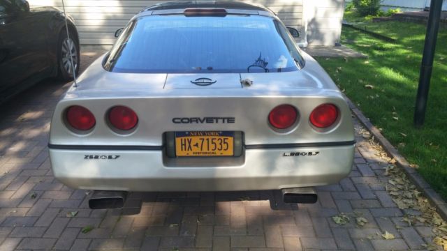 1987 Silver Chevrolet Corvette Coupe