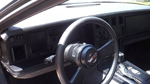 1987 Silver Chevrolet Corvette Coupe