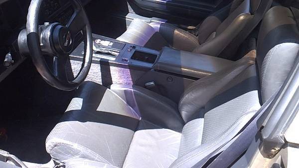 1987 Silver Chevrolet Corvette Coupe