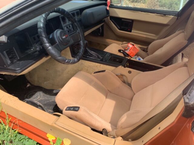 1987 Orange Chevrolet Corvette Coupe