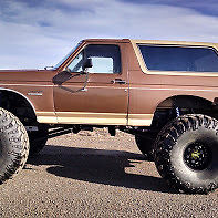 1987 Brown Ford Bronco SUV