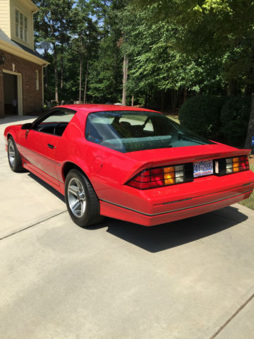 1987 Red Chevrolet Camaro Coupe