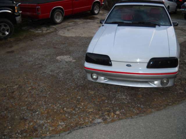 1987 White Ford Mustang Hatchback