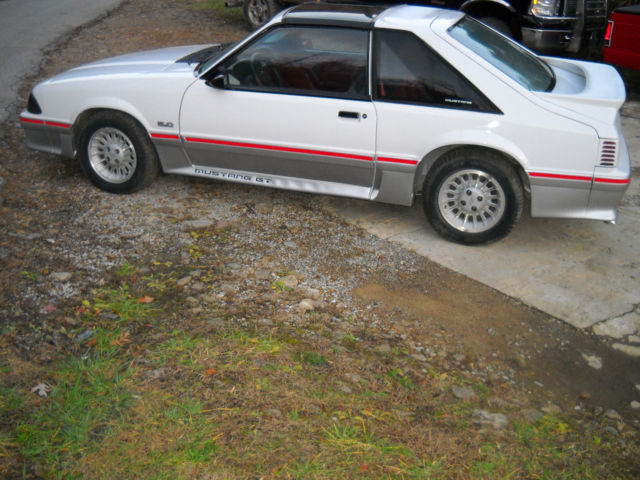 1987 White Ford Mustang Hatchback