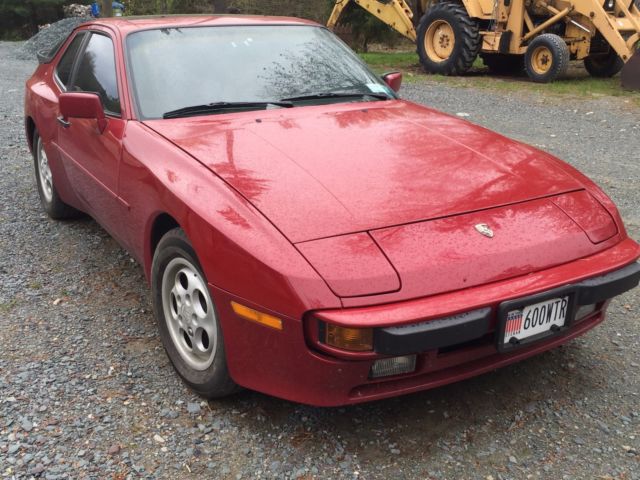 1987 Red Porsche 944 Coupe