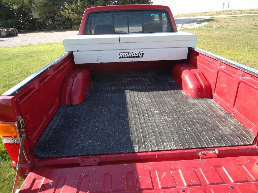 1987 Red Toyota Pickup Standard Cab Pickup
