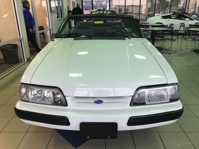1987 White Ford Mustang