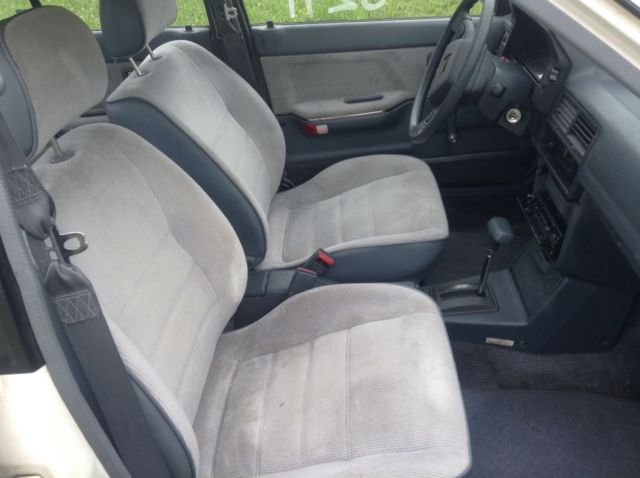 1987 White Mazda 323