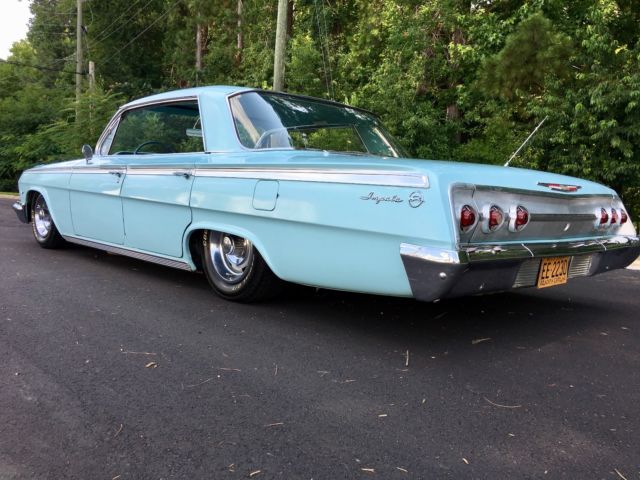 1962 Twilight Turquoise Chevrolet Impala Sedan