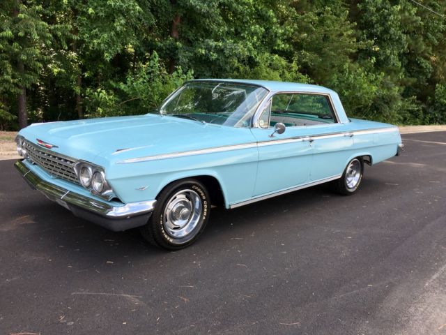 1962 Twilight Turquoise Chevrolet Impala Sedan
