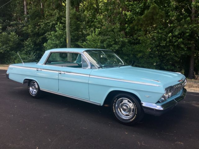 1962 Twilight Turquoise Chevrolet Impala Sedan