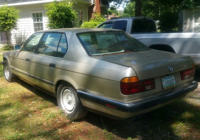 1988 Gold BMW 7-Series Sedan