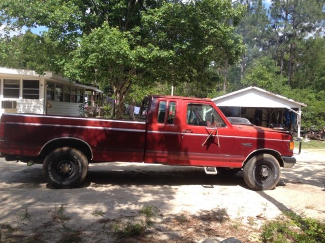1988 Burgundy Ford F-250 Extended Cab Pickup