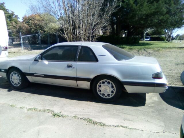 1988 Gray Ford Thunderbird Coupe