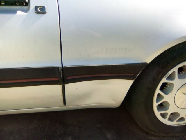 1988 Gray Ford Thunderbird Coupe