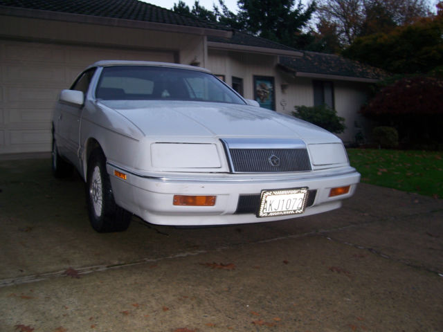 1988 White Chrysler LeBaron 2 Dr Convertible