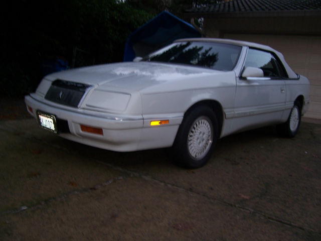 1988 White Chrysler LeBaron 2 Dr Convertible