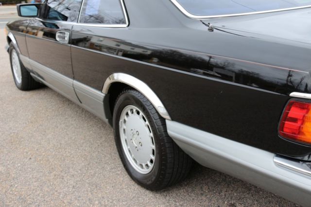 1988 Black Mercedes-Benz 500-Series Coupe