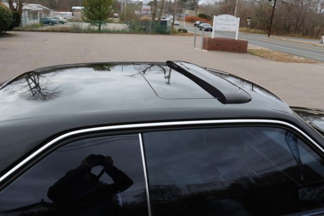 1988 Black Mercedes-Benz 500-Series Coupe