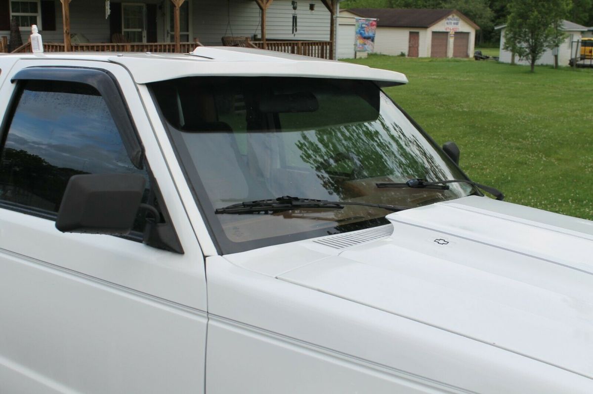 1988 Chevrolet S-10 Cab & Chassis