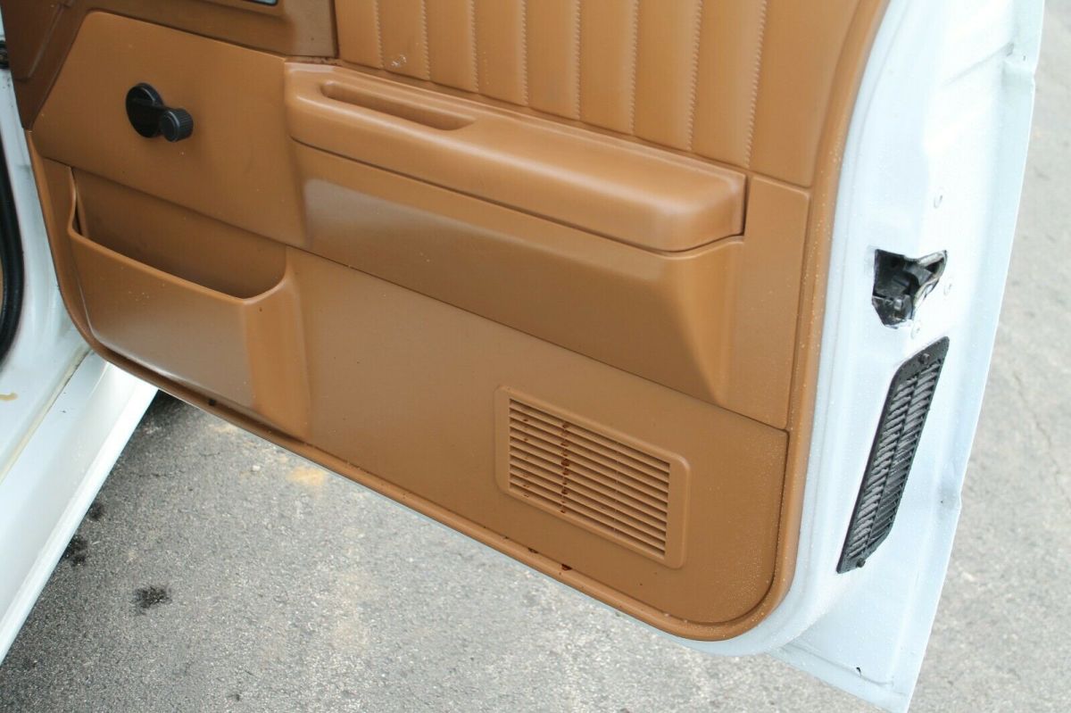 1988 Chevrolet S-10 Cab & Chassis