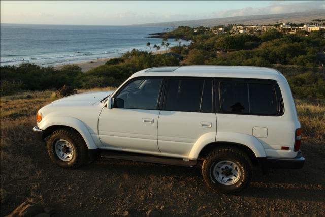1991 White Toyota Land Cruiser SUV